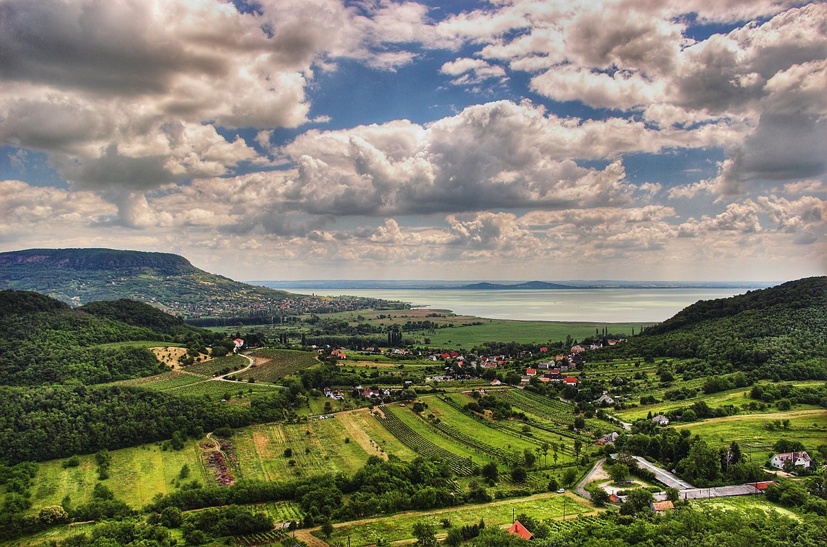 1200px-Balaton_Hungary_Landscape.jpg